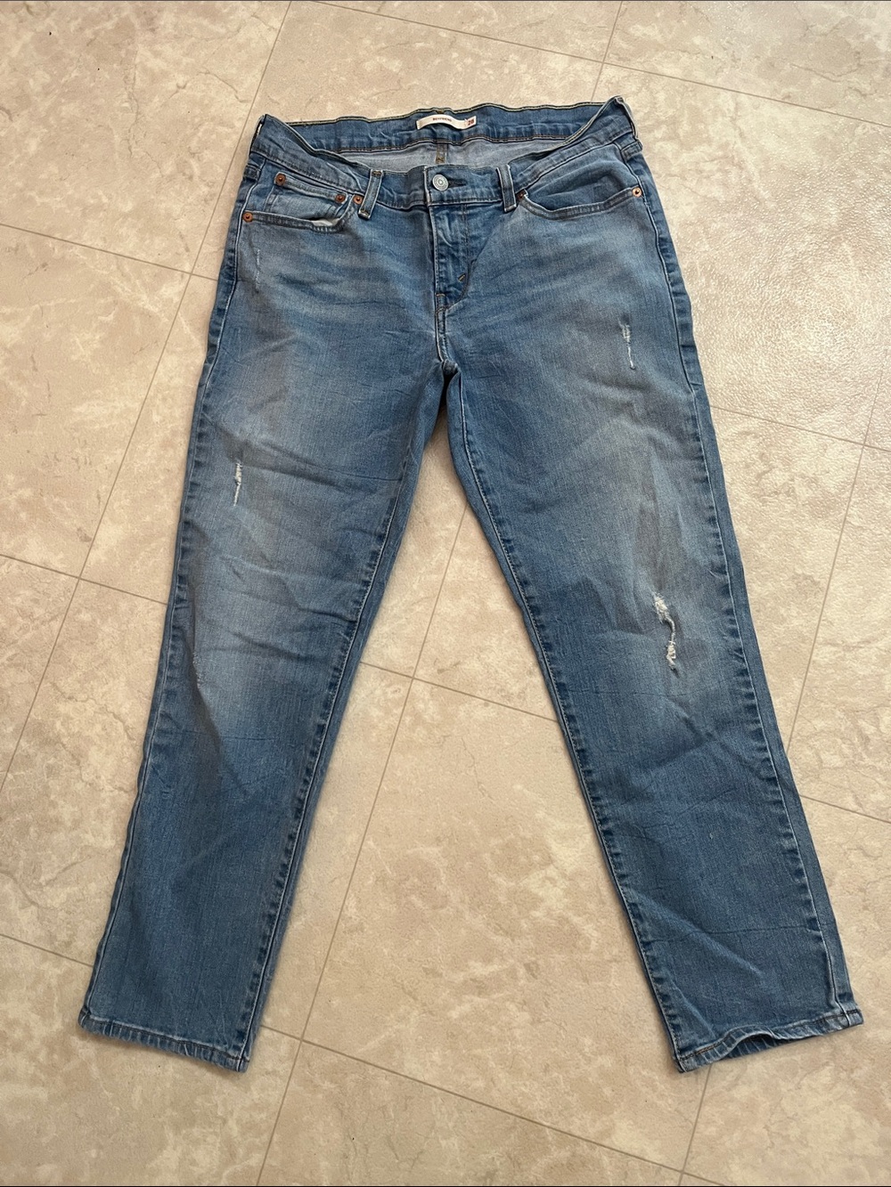 Levi's Women's Boyfriend Jeans - Medium Blue Distressed 8